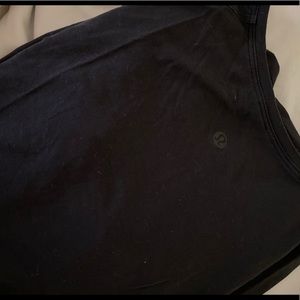 Black lululemon long sleeve shirt size 6
